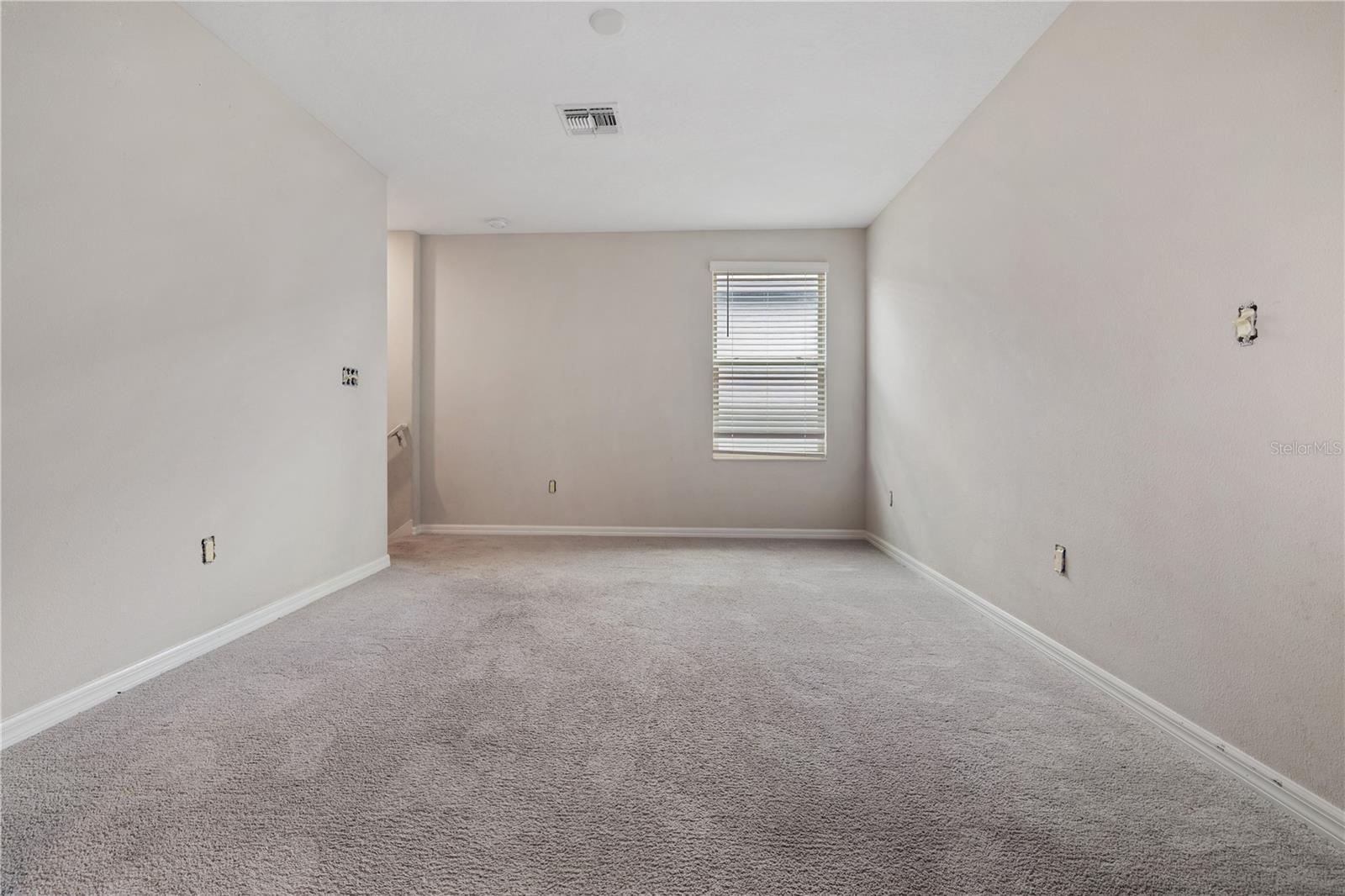 Listing photo id 14 for 7407 Rosy Periwinkle Court