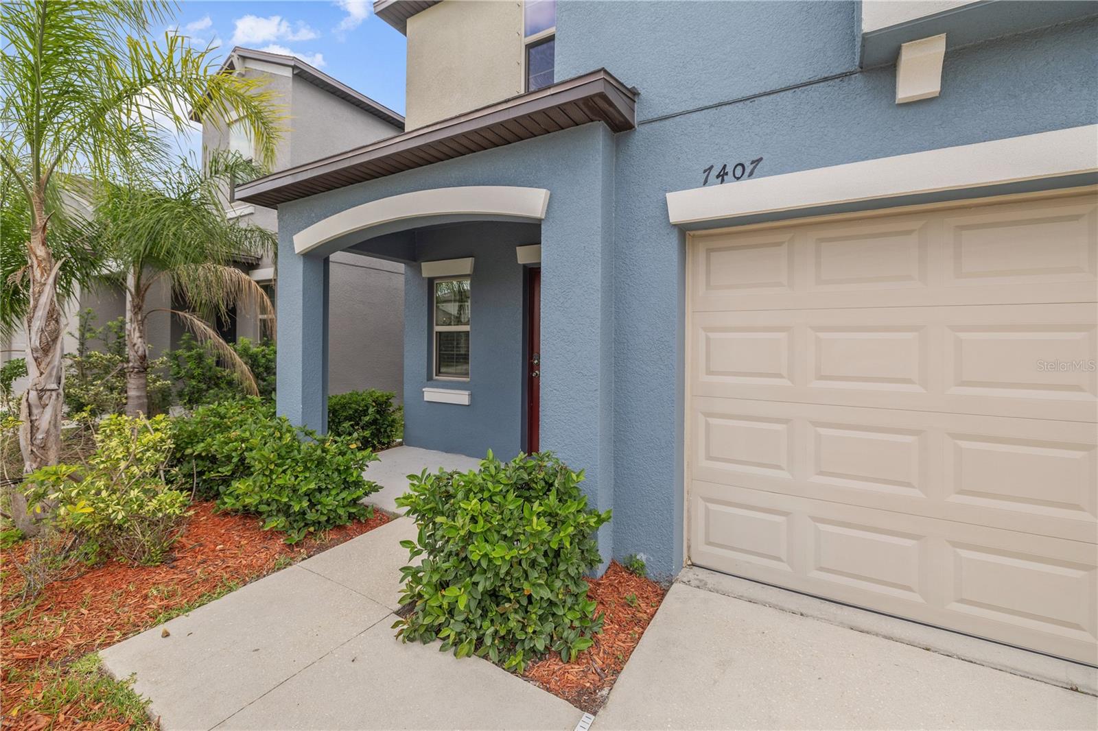Listing photo id 0 for 7407 Rosy Periwinkle Court