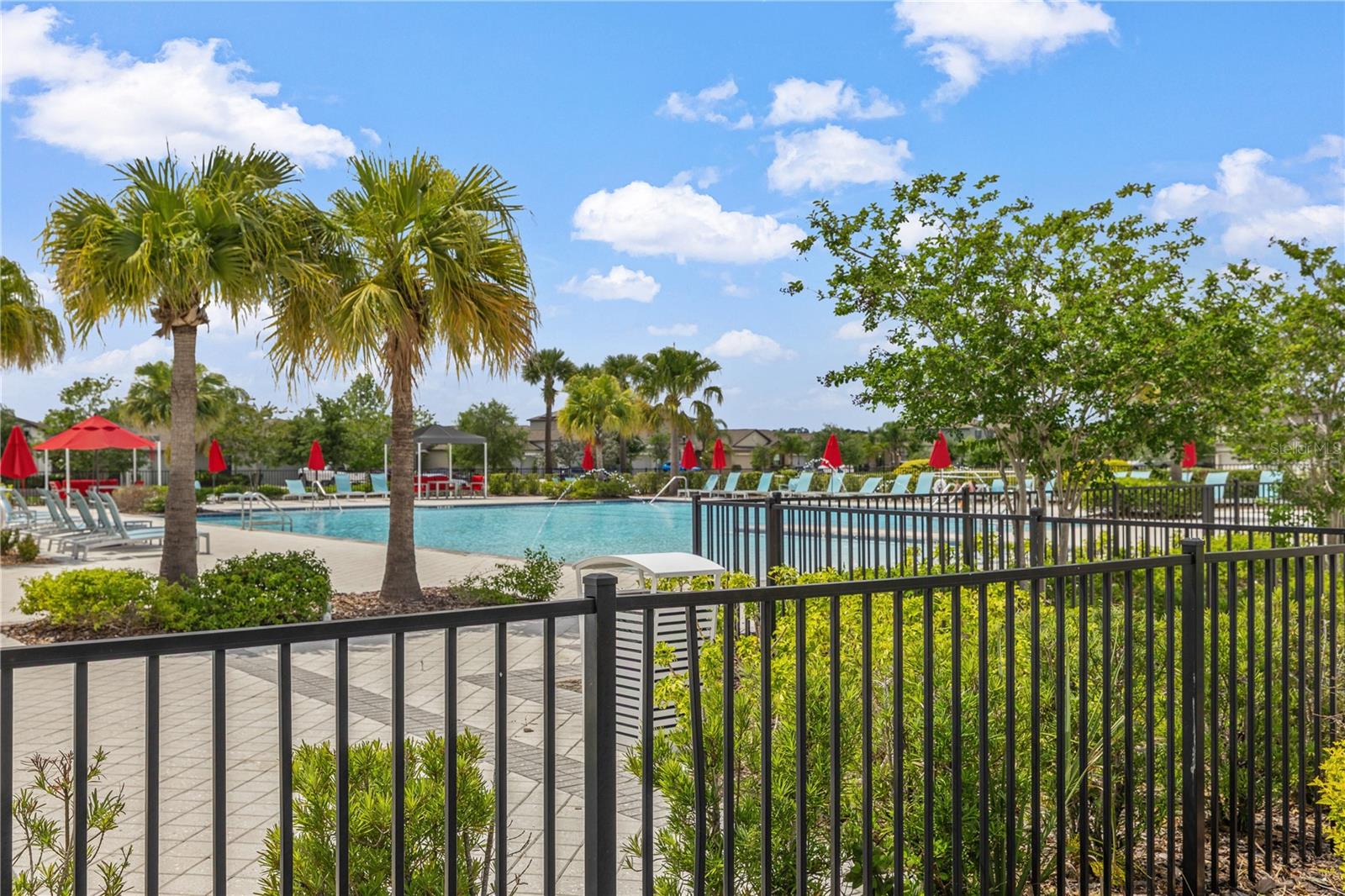Listing photo id 29 for 7407 Rosy Periwinkle Court