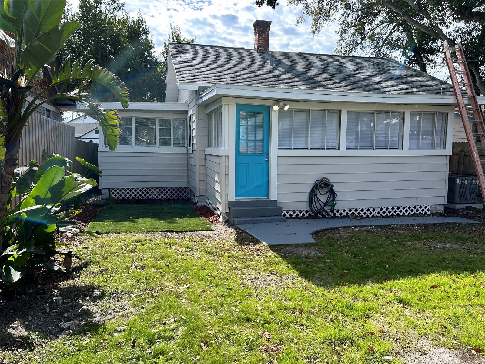 Image 11 of 25 For 2443 4th Avenue N