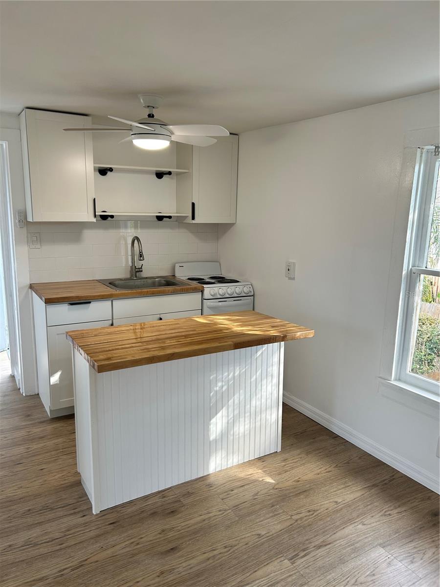 Image 13 of 25 For 2443 4th Avenue N