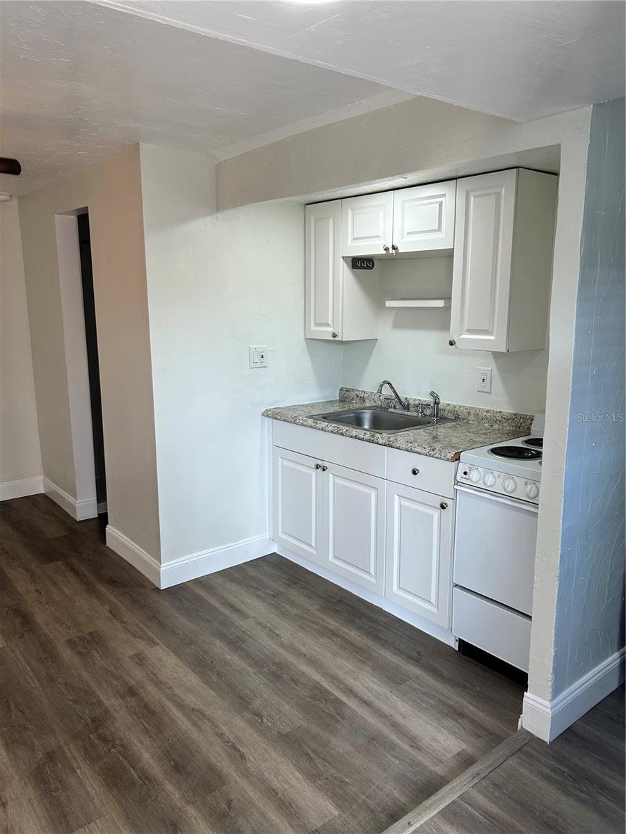 Image 20 of 25 For 2443 4th Avenue N