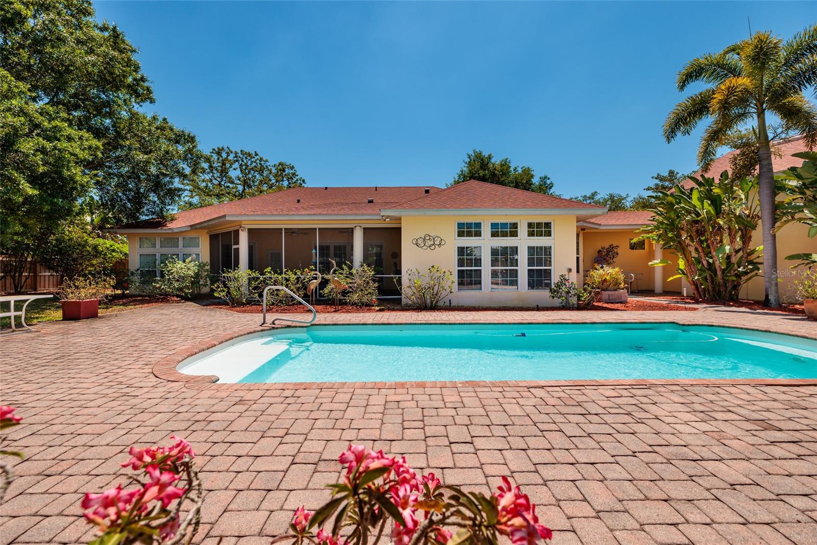 Image 3 of 25 For 6737 Mango Avenue S