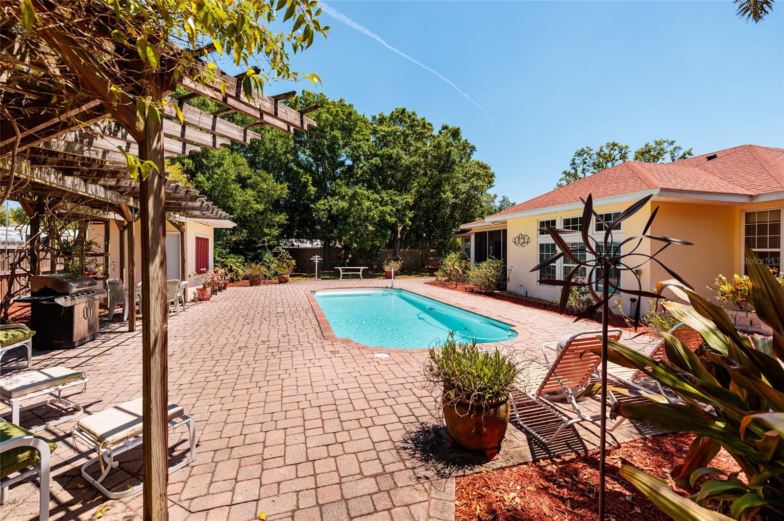 Image 4 of 25 For 6737 Mango Avenue S