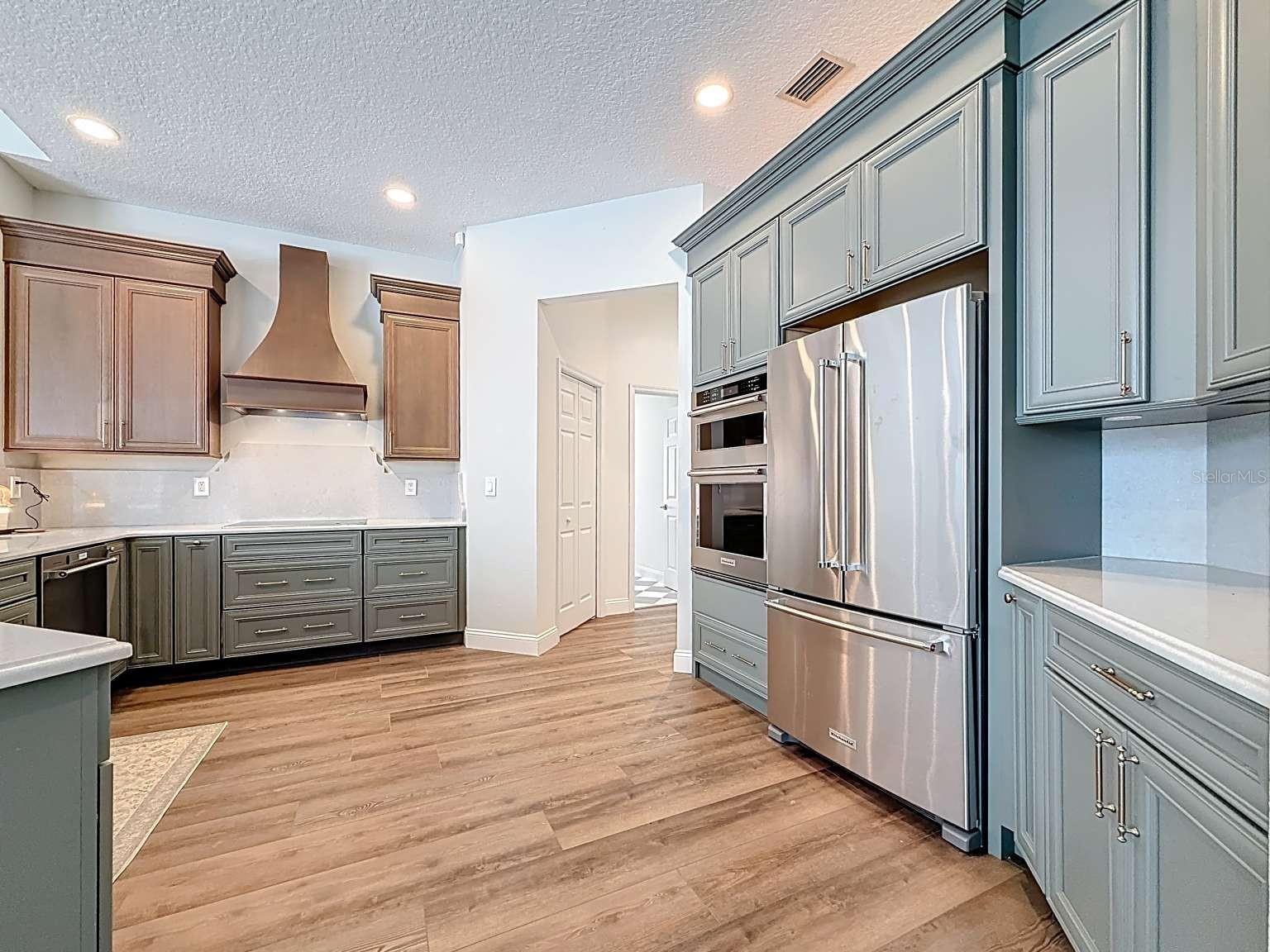 Image 13 of 53 For 4953 Pointe Circle