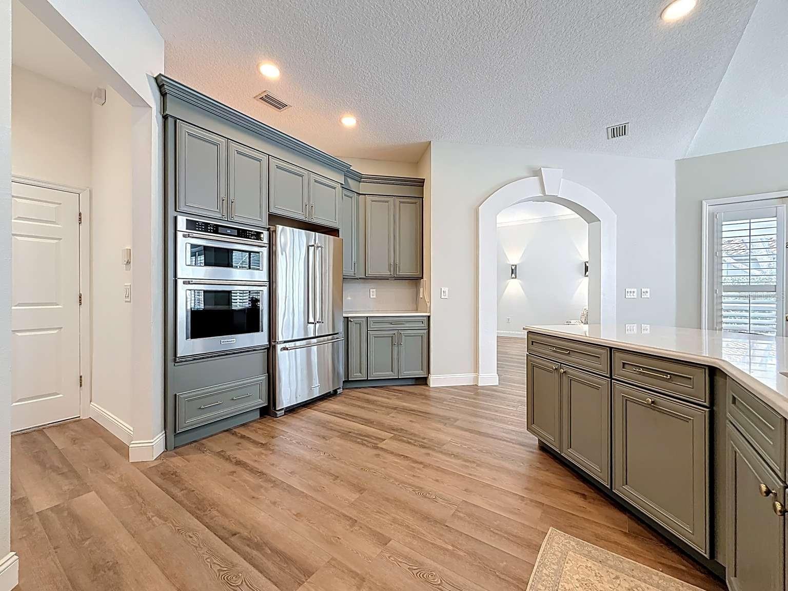 Image 17 of 53 For 4953 Pointe Circle