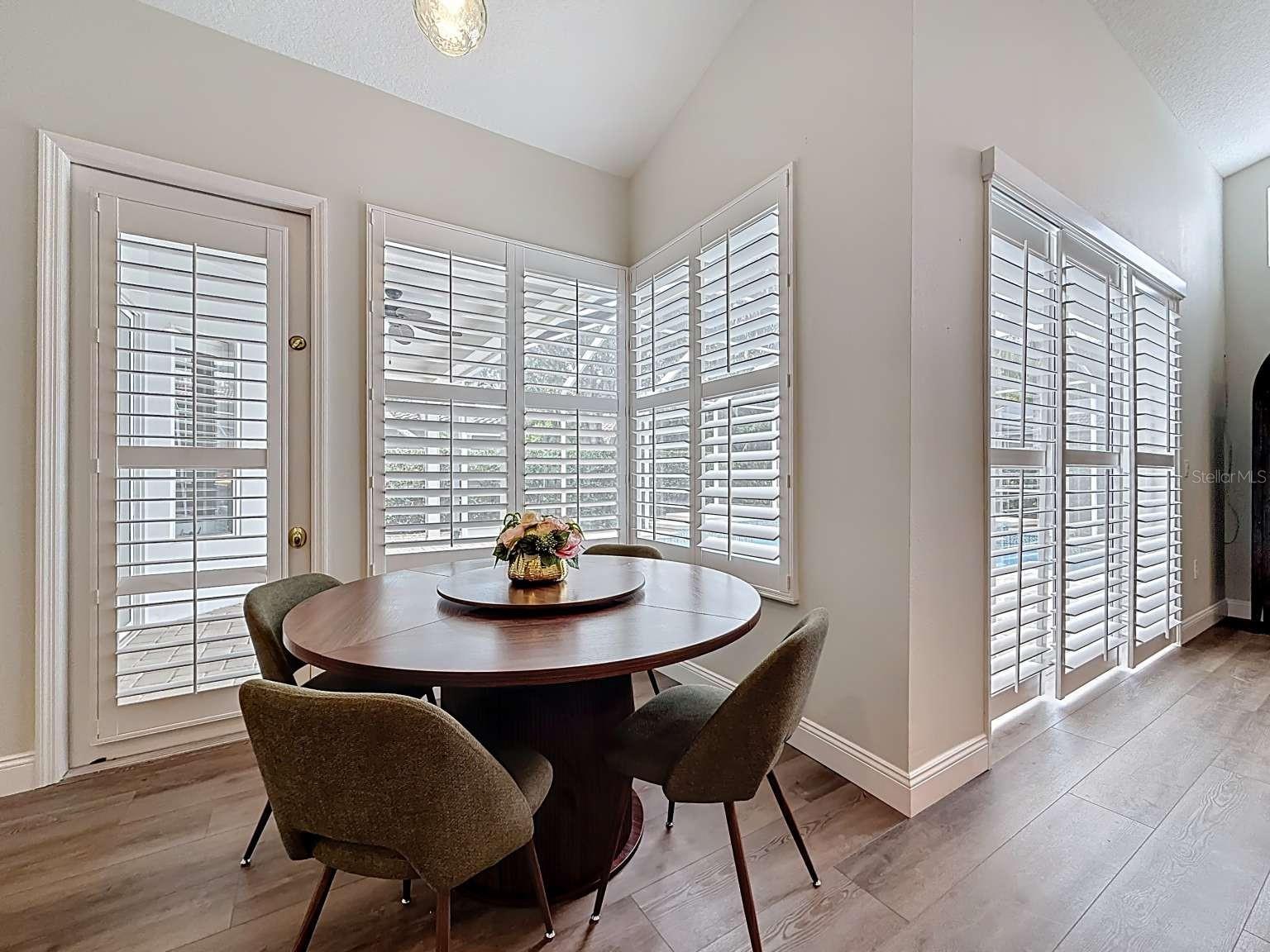 Image 21 of 53 For 4953 Pointe Circle