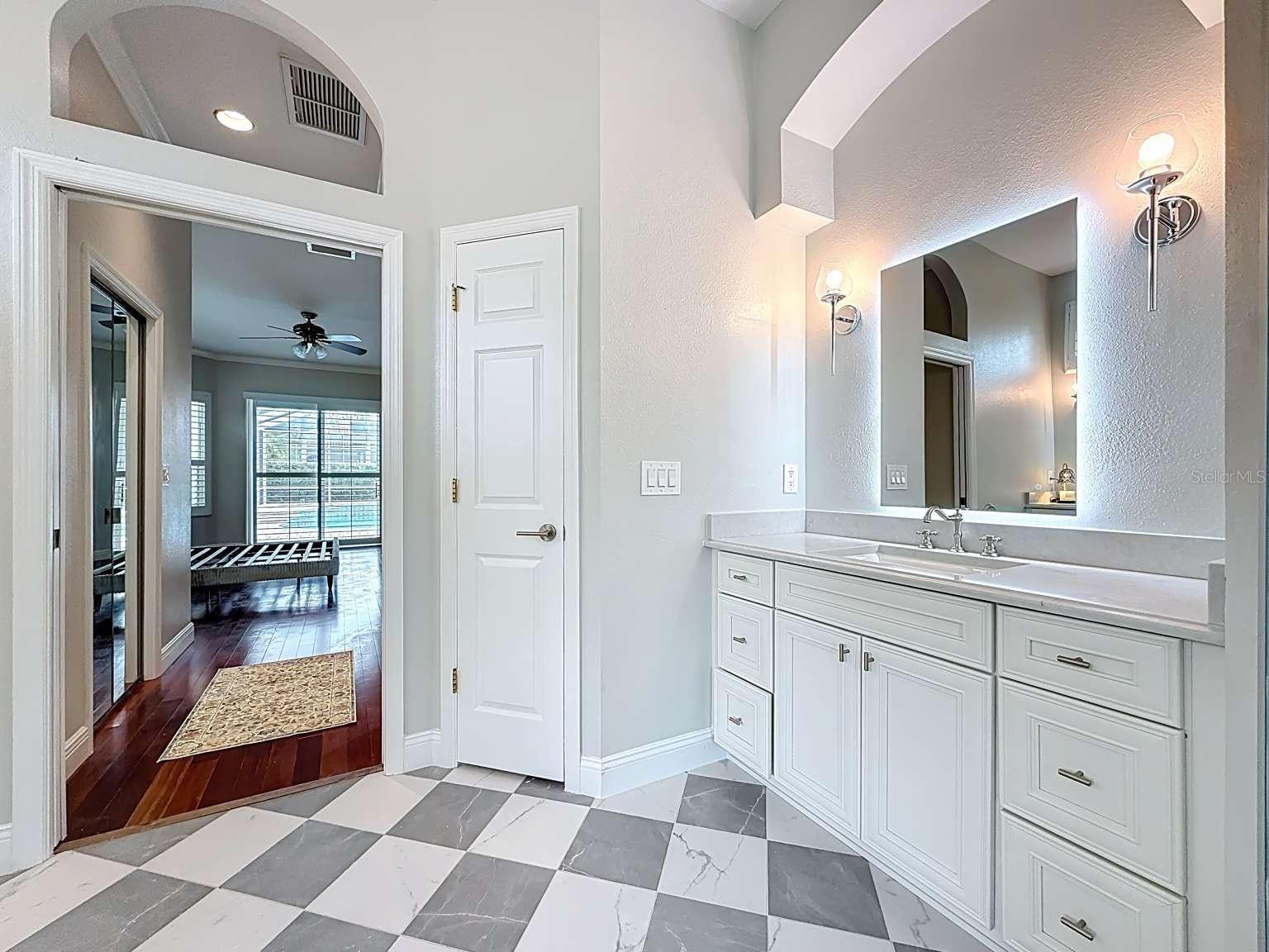 Image 39 of 53 For 4953 Pointe Circle