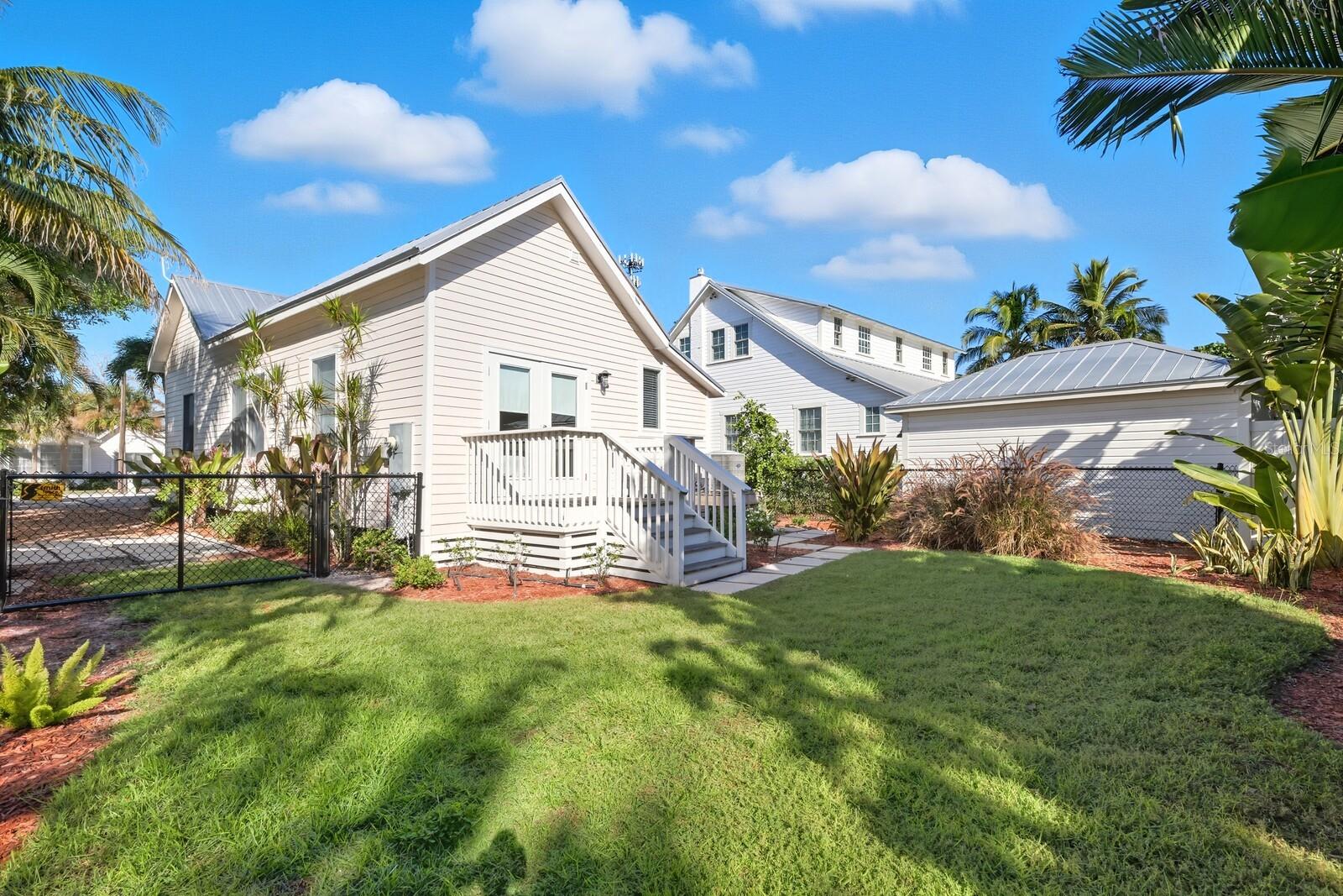 Image 34 of 40 For 340 Palm Avenue