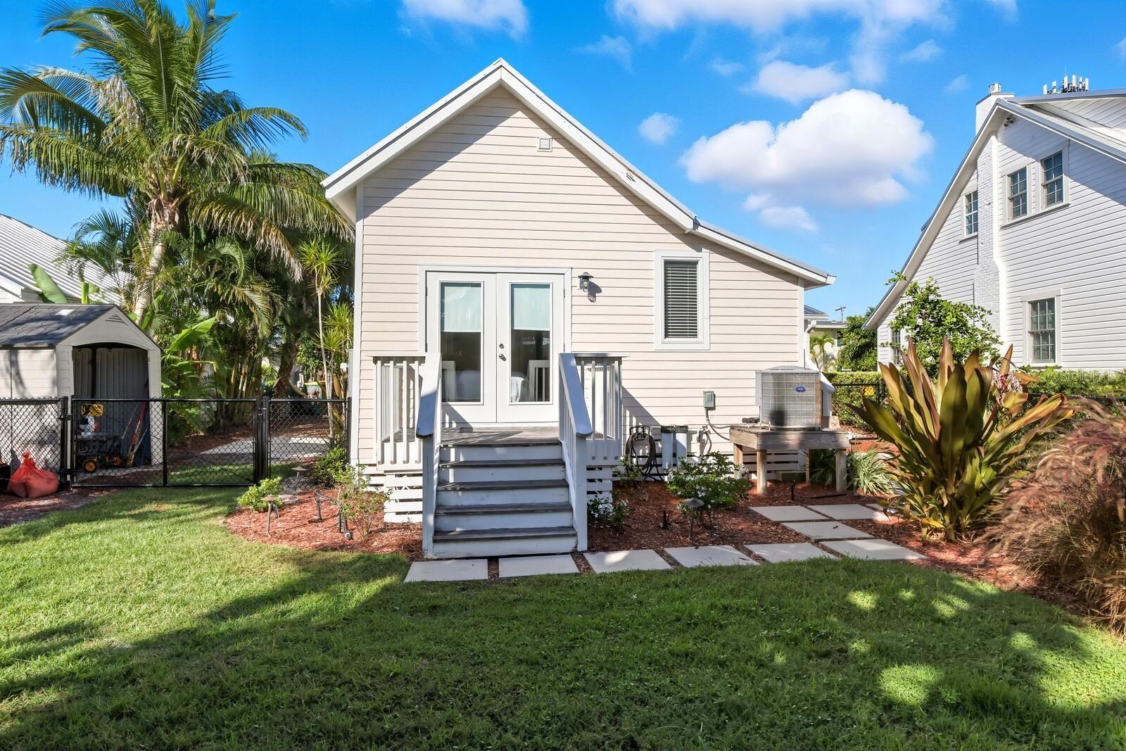 Image 35 of 40 For 340 Palm Avenue