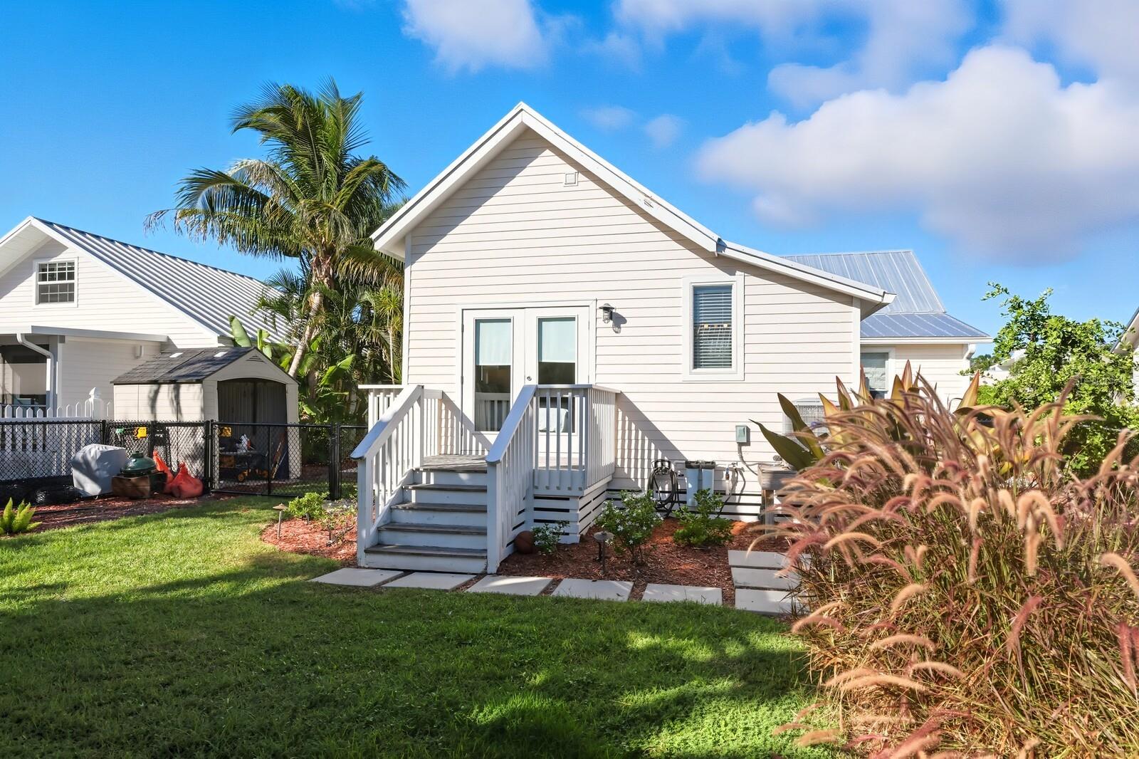 Image 36 of 40 For 340 Palm Avenue
