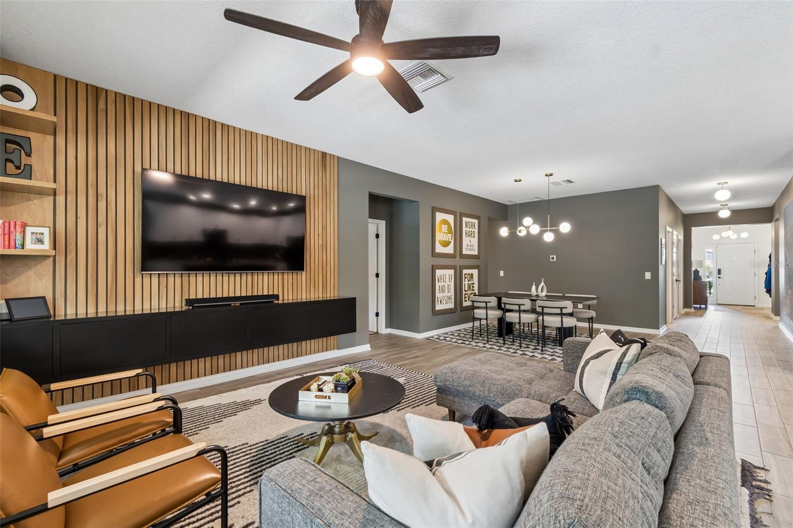 Listing photo id 26 for 18078 Romanesque Court