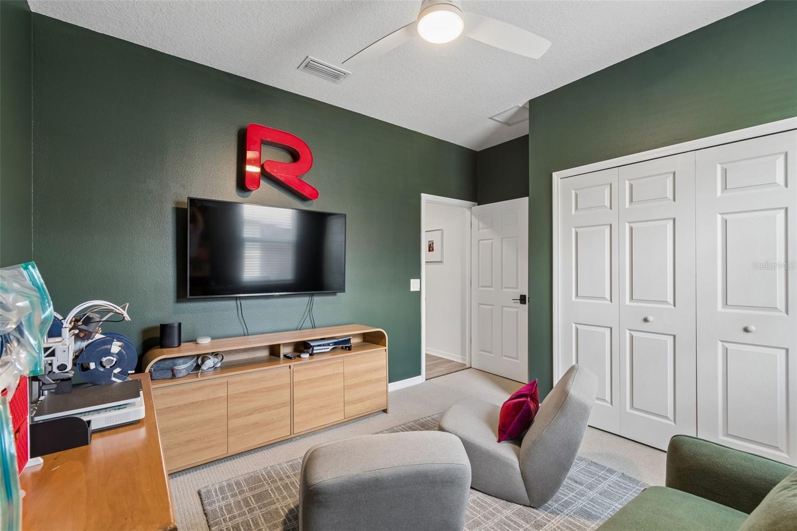 Listing photo id 38 for 18078 Romanesque Court