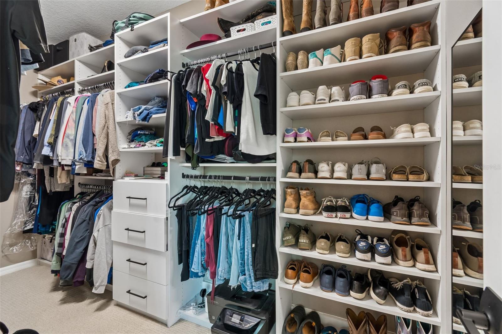 Listing photo id 53 for 18078 Romanesque Court