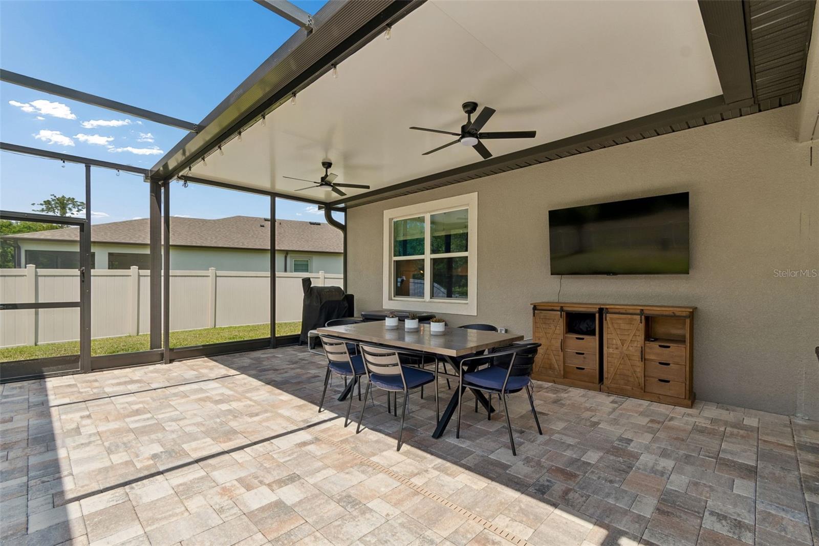 Listing photo id 67 for 18078 Romanesque Court