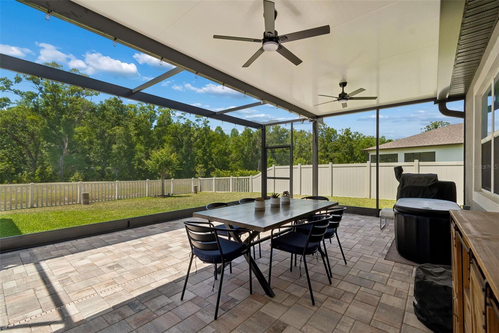 Listing photo id 68 for 18078 Romanesque Court