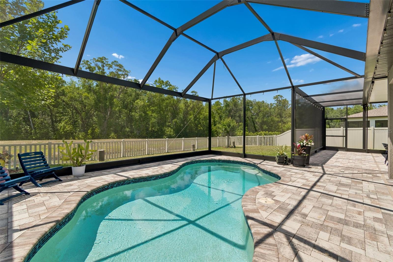 Listing photo id 71 for 18078 Romanesque Court