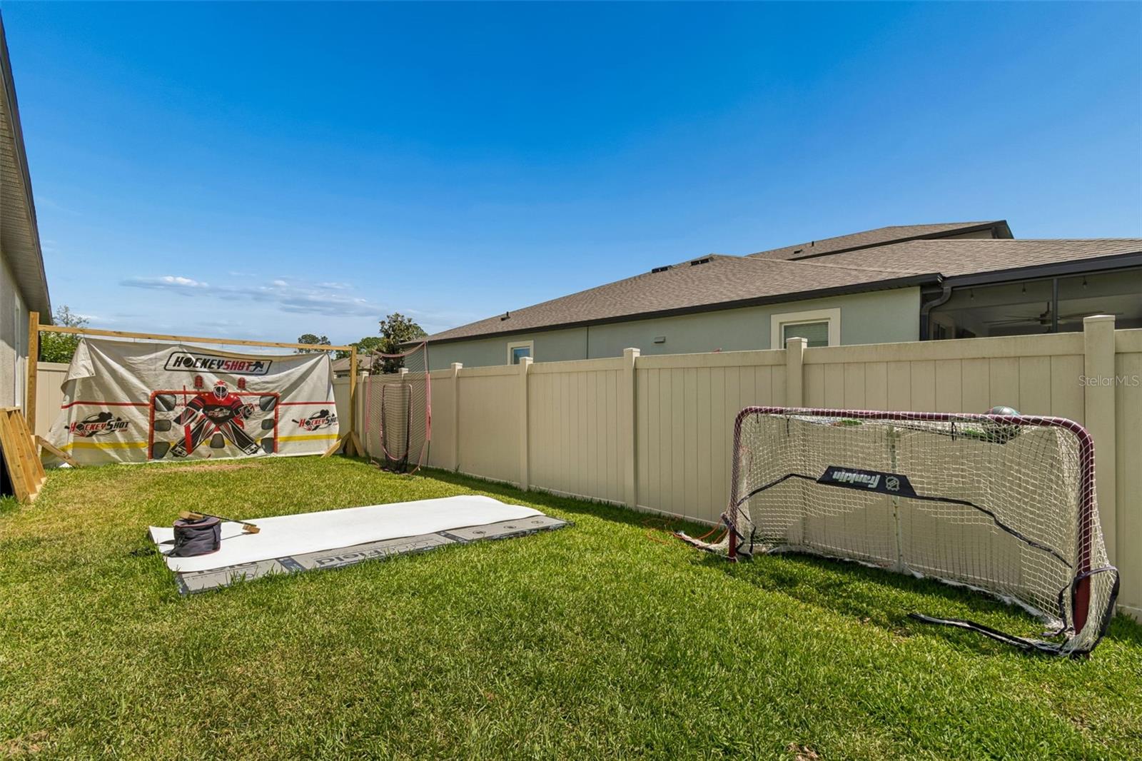 Listing photo id 75 for 18078 Romanesque Court