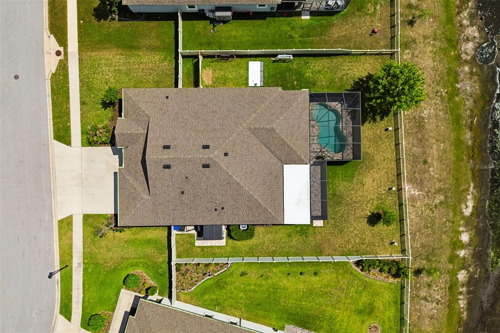 Listing photo id 81 for 18078 Romanesque Court