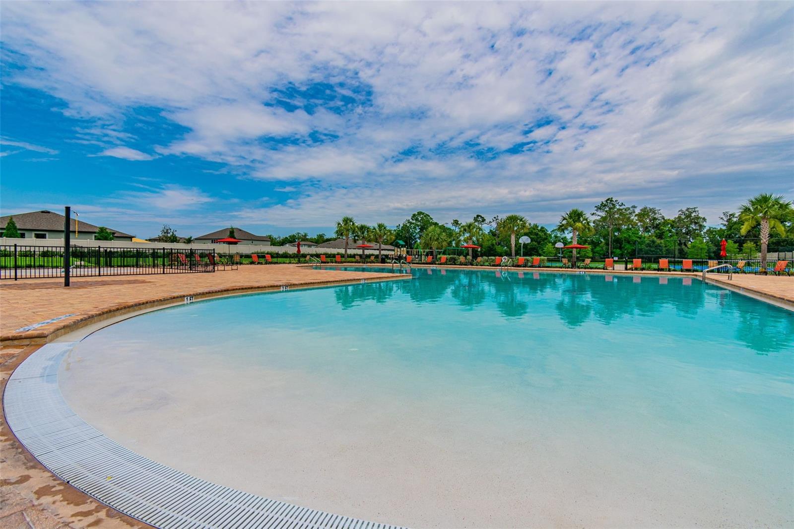 Listing photo id 90 for 18078 Romanesque Court