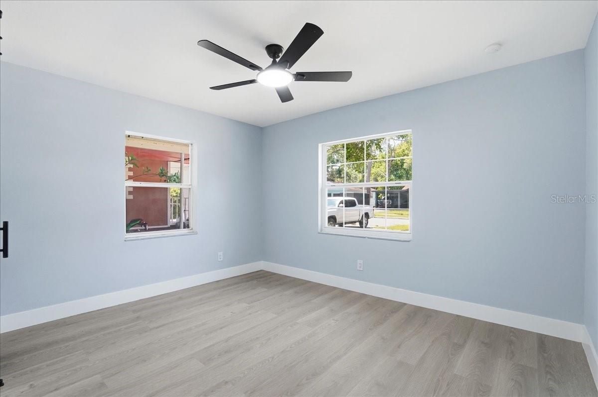Image 12 of 25 For 761 29th Avenue S