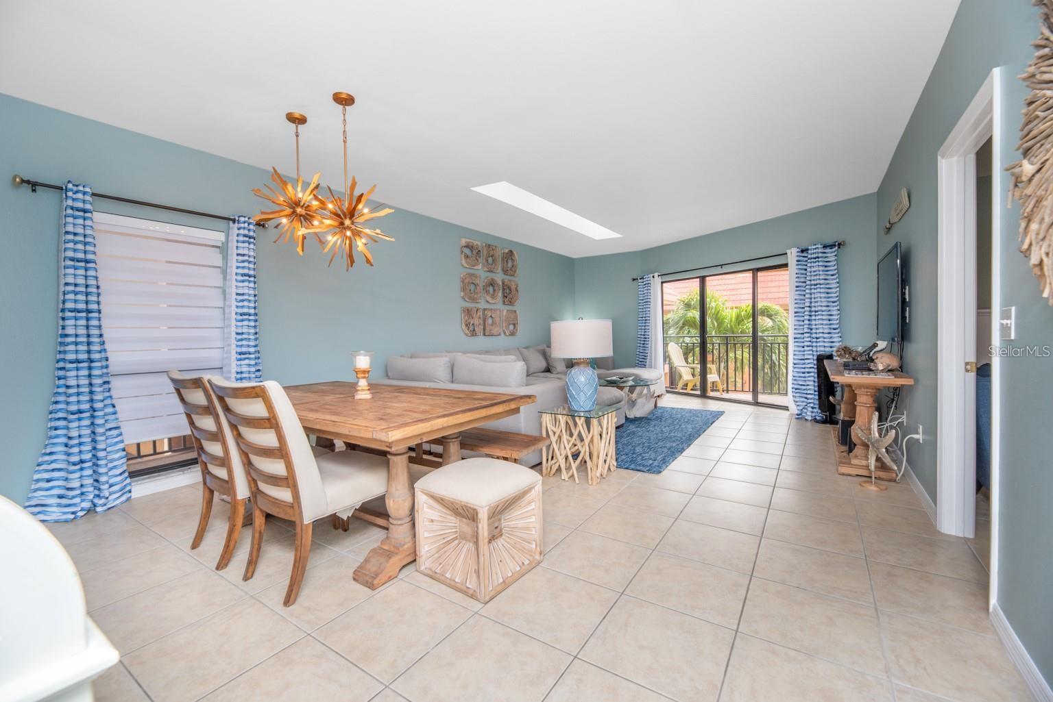 Image 10 of 41 For 6006 Gulf Drive 207