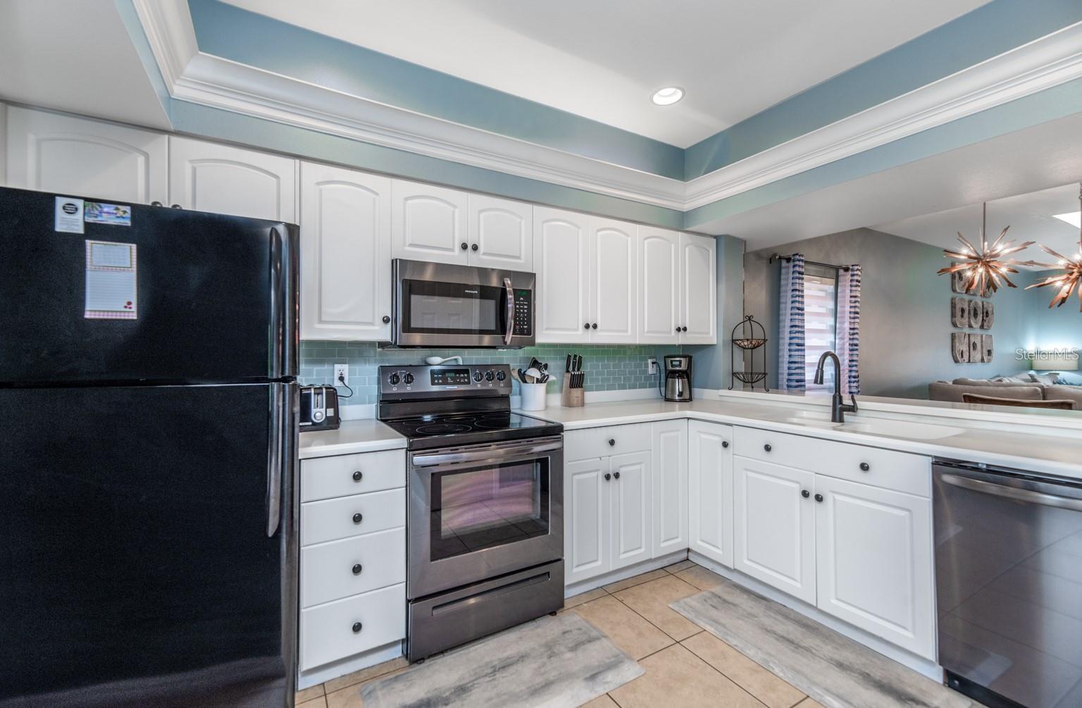 Image 12 of 41 For 6006 Gulf Drive 207