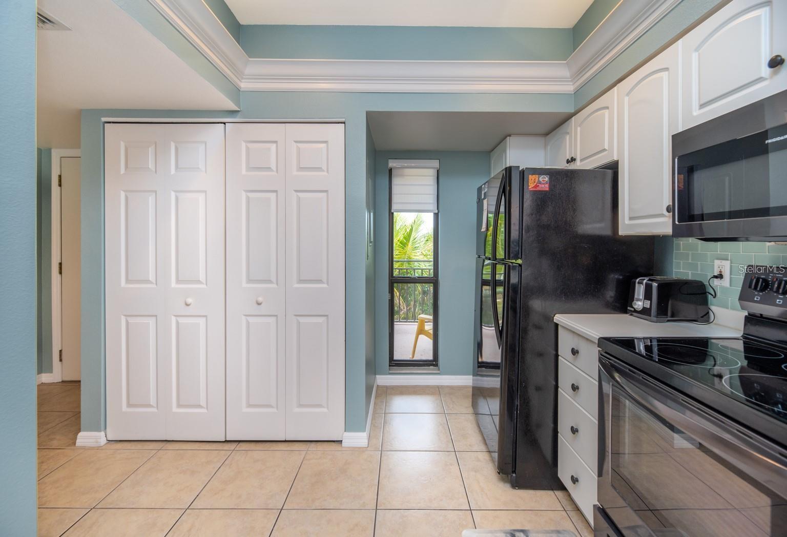 Image 15 of 41 For 6006 Gulf Drive 207