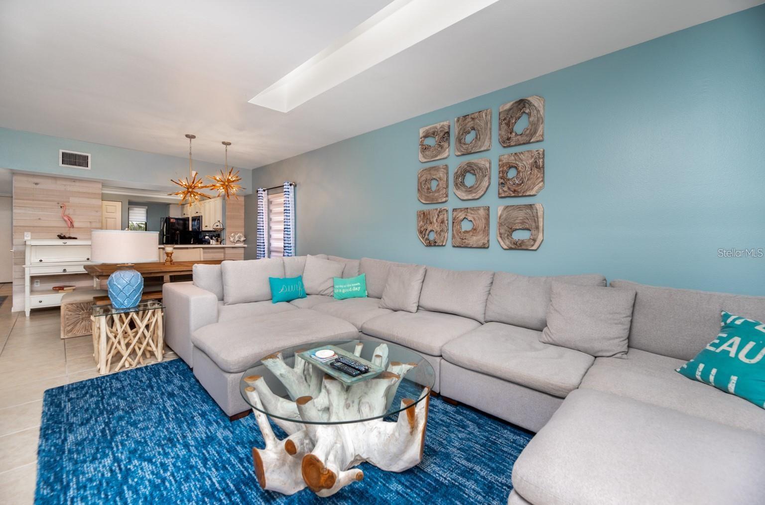 Image 9 of 41 For 6006 Gulf Drive 207