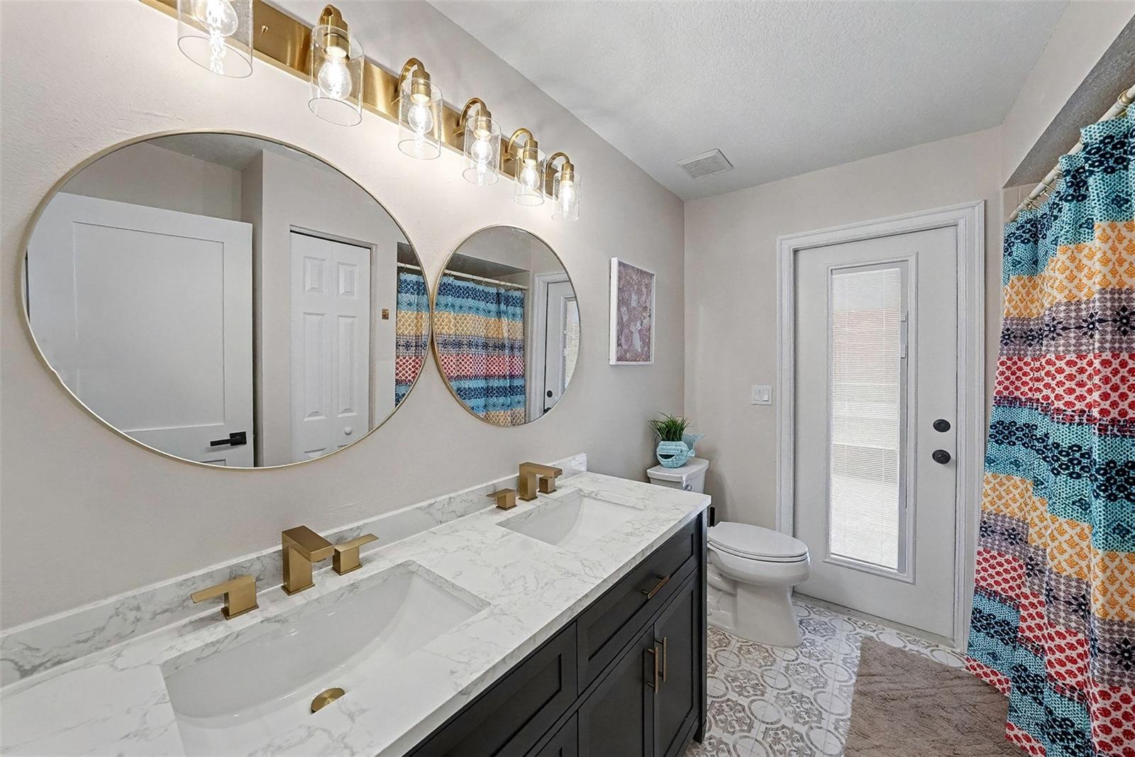 Image 15 of 29 For 11325 Glenmont Drive