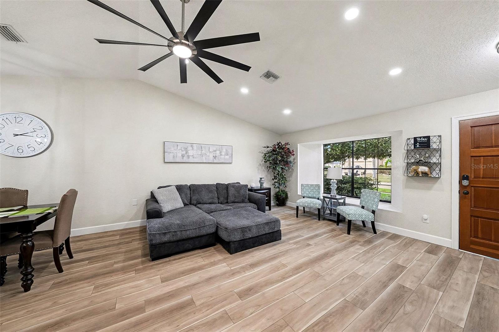 Image 3 of 29 For 11325 Glenmont Drive