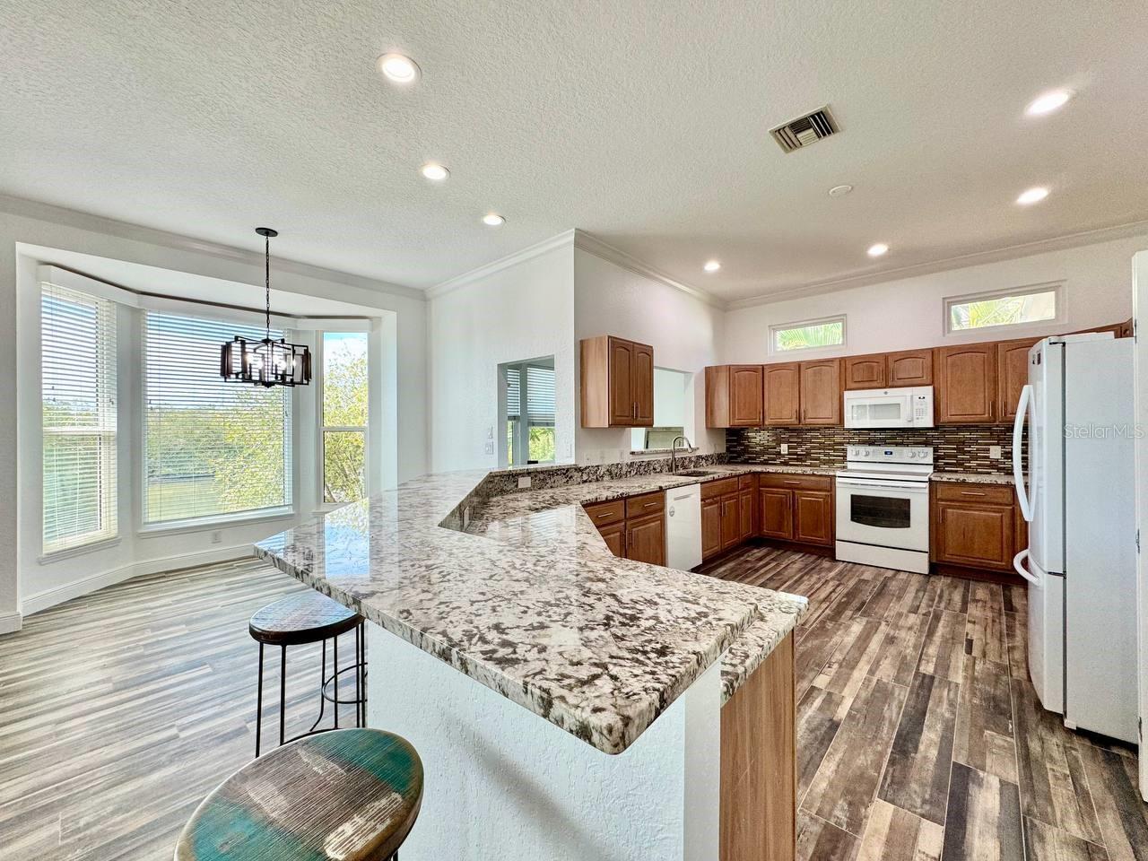 Image 11 of 62 For 2384 Creek Court
