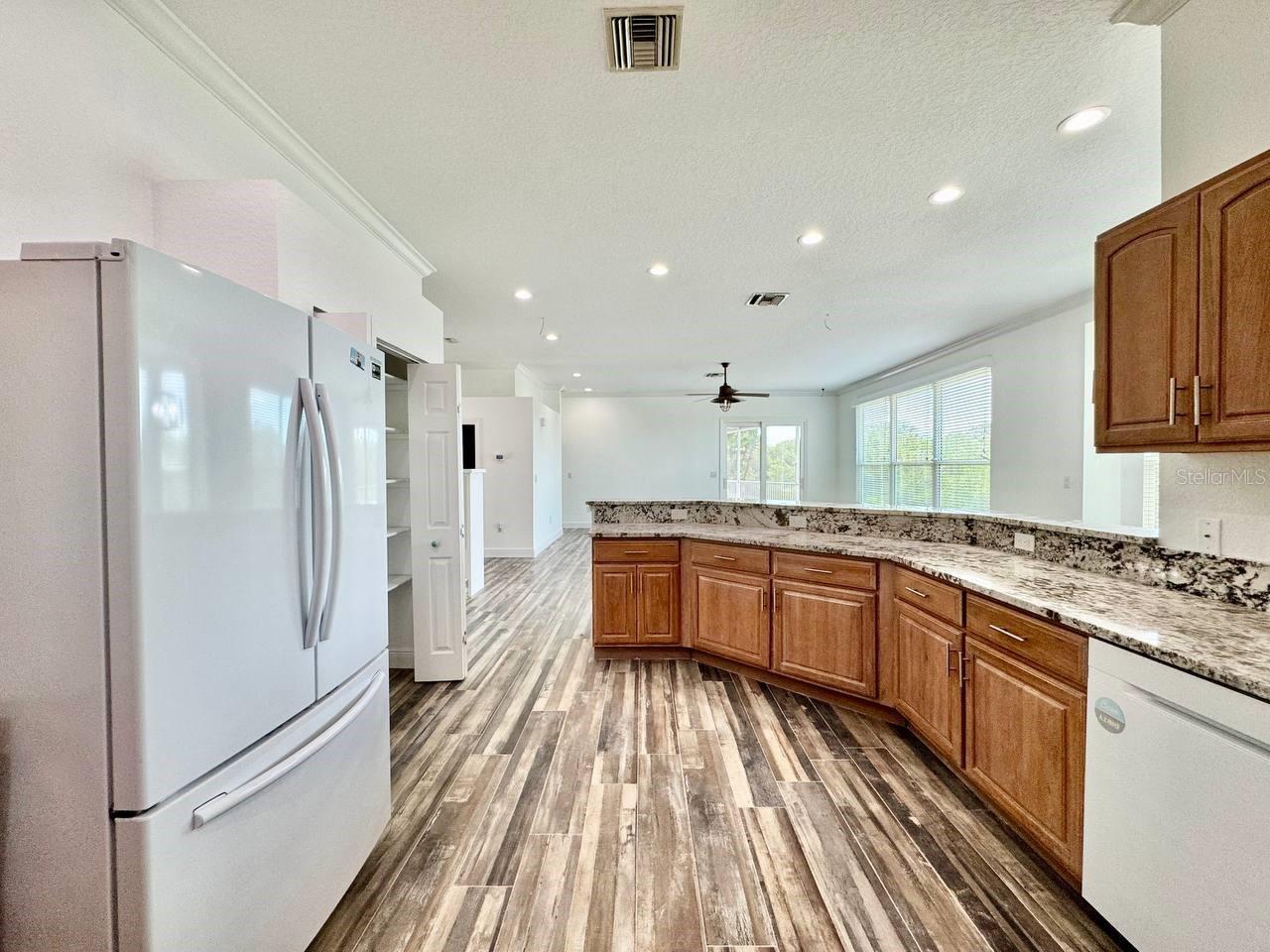 Image 15 of 62 For 2384 Creek Court