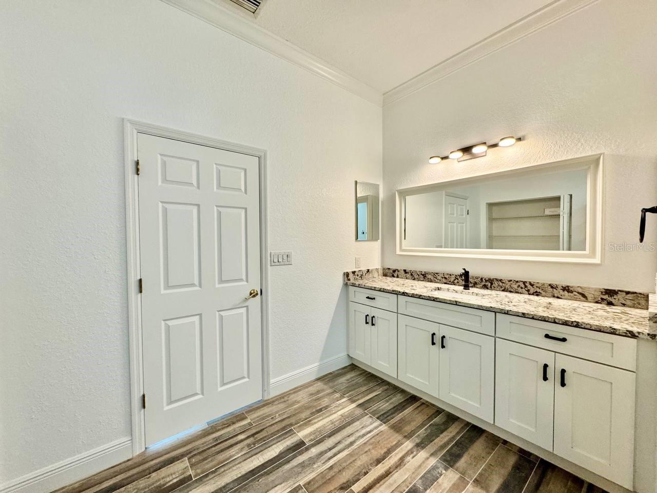 Image 29 of 62 For 2384 Creek Court