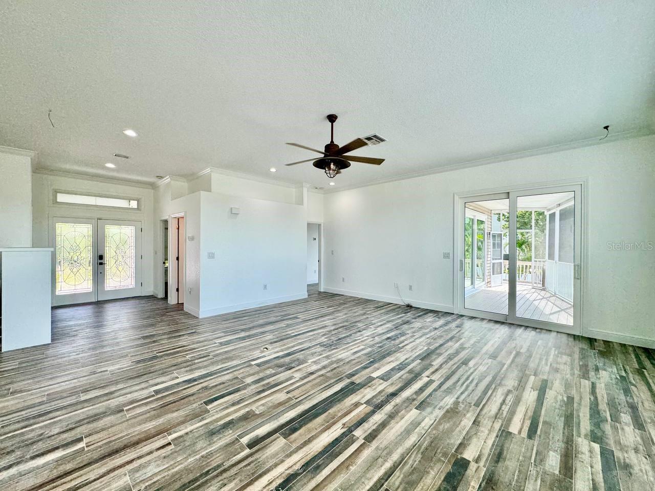 Image 8 of 62 For 2384 Creek Court