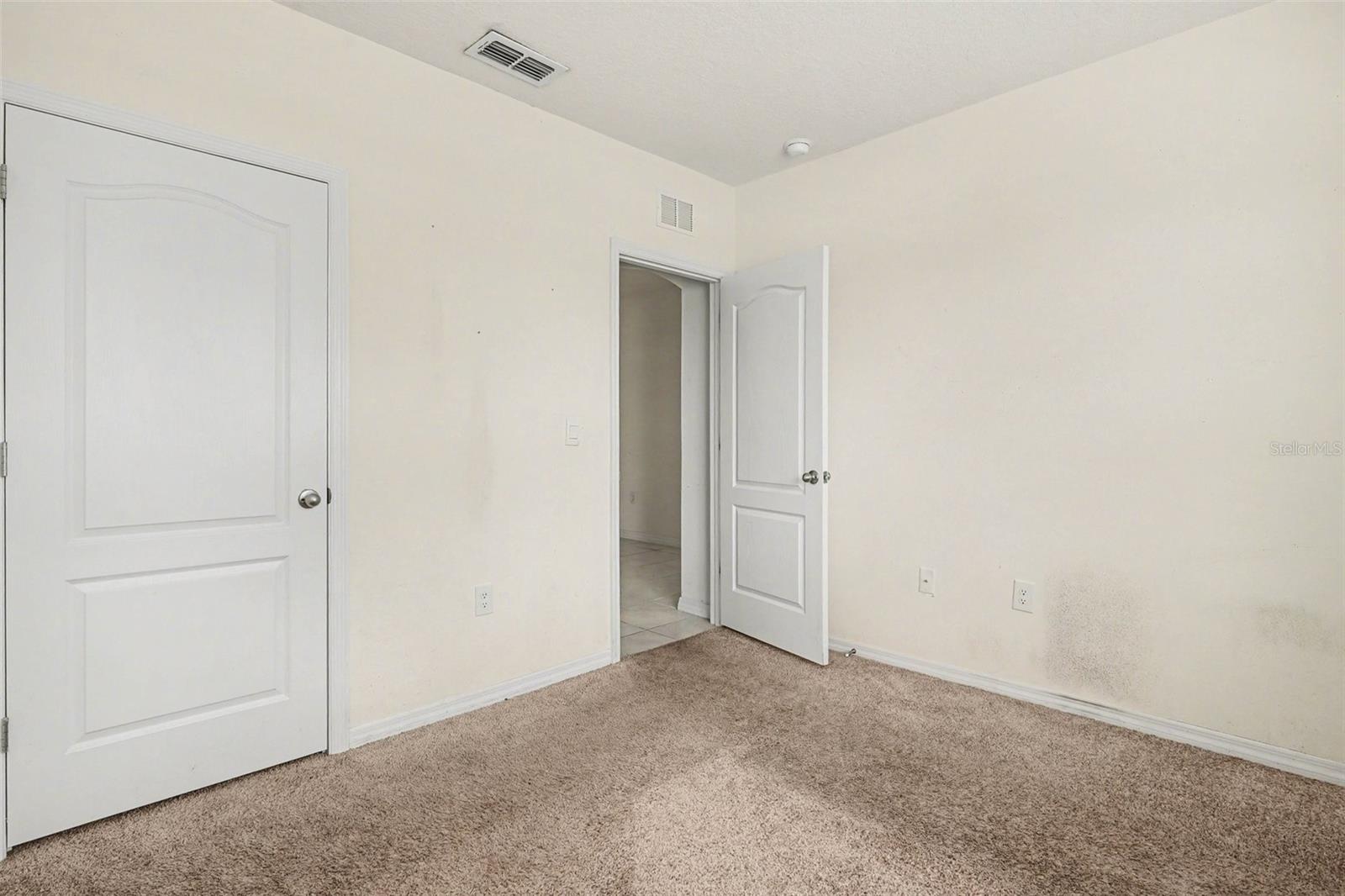 Image 15 of 31 For 693 Squires Grove Drive