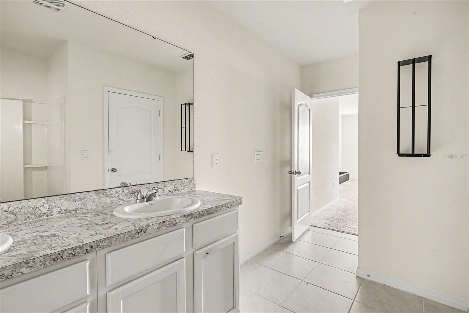 Image 23 of 31 For 693 Squires Grove Drive