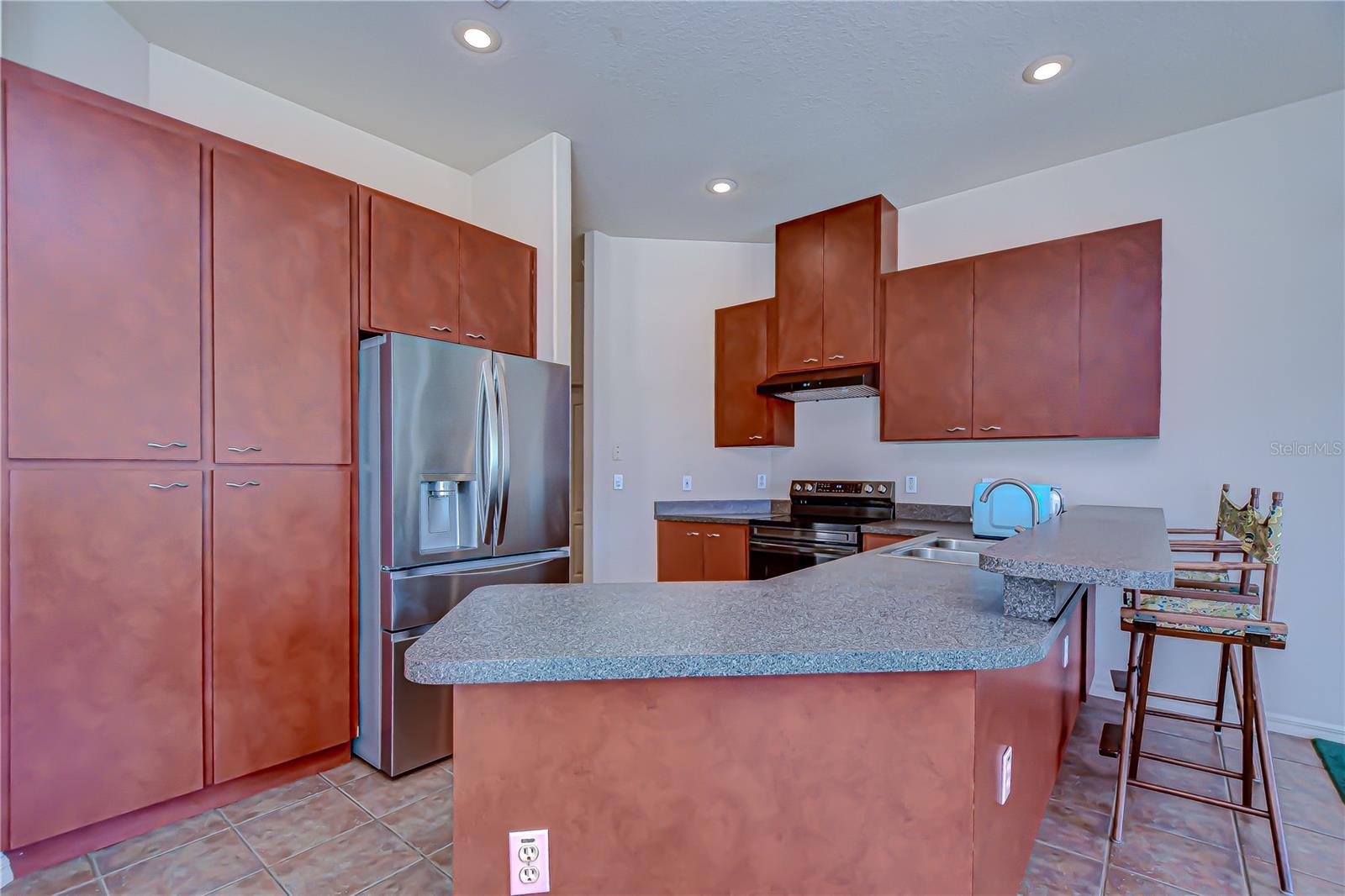Listing photo id 10 for 4505 Bloomsbury Court
