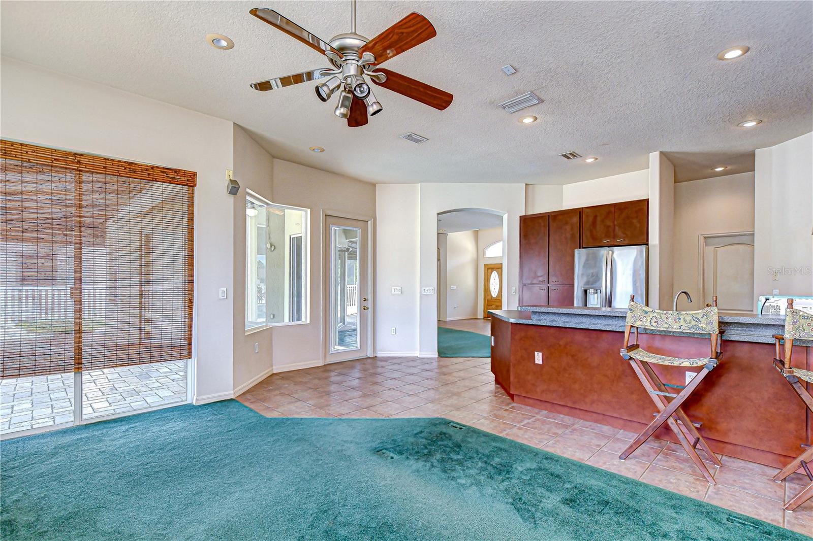 Listing photo id 12 for 4505 Bloomsbury Court