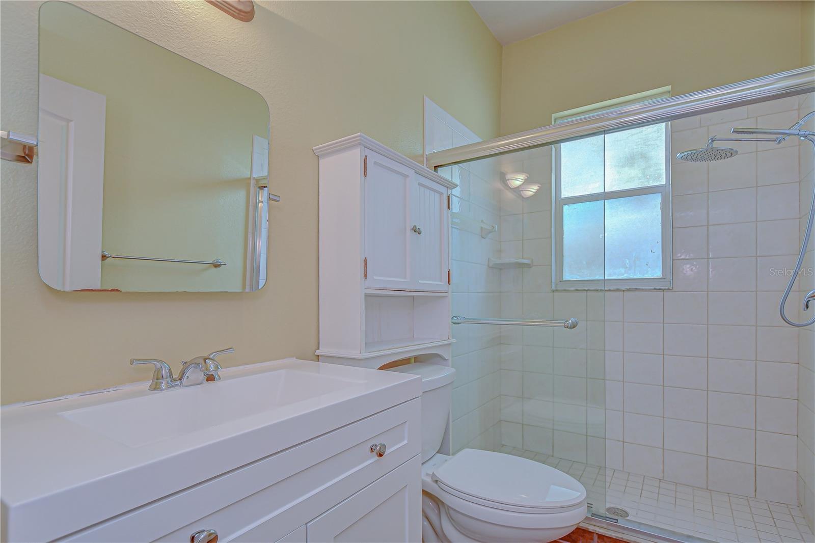 Listing photo id 22 for 4505 Bloomsbury Court