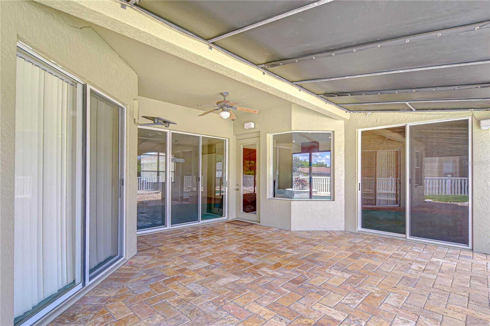 Listing photo id 24 for 4505 Bloomsbury Court