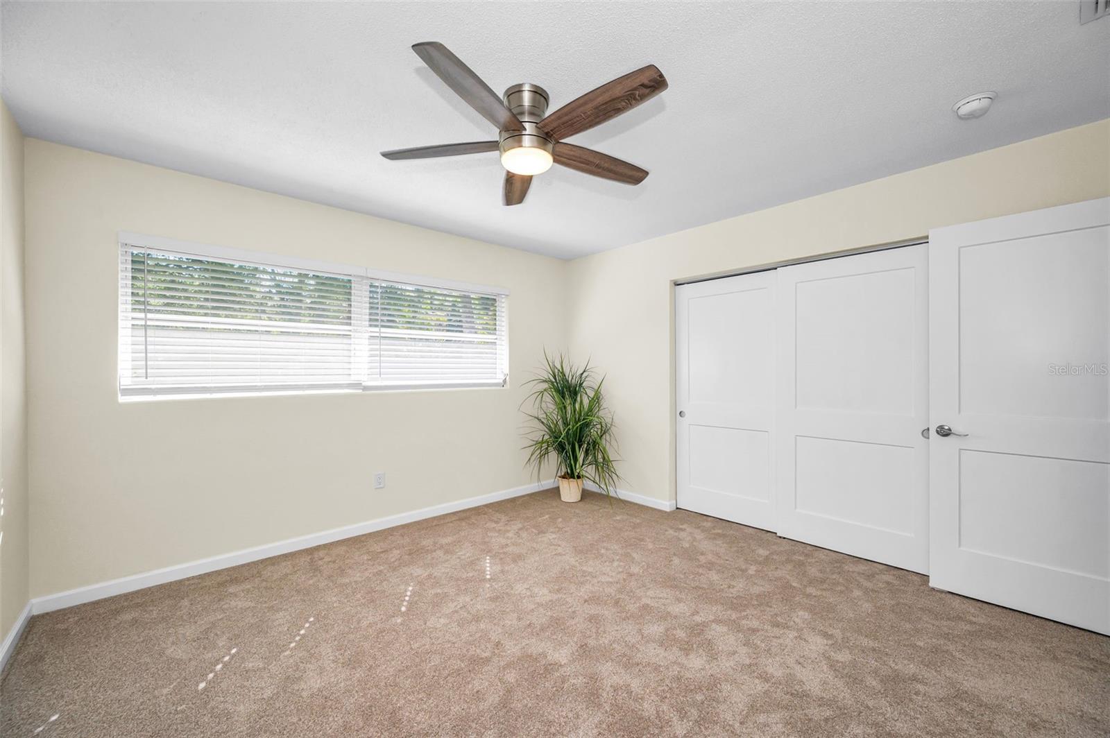 Image 21 of 55 For 94 Nicholas Drive