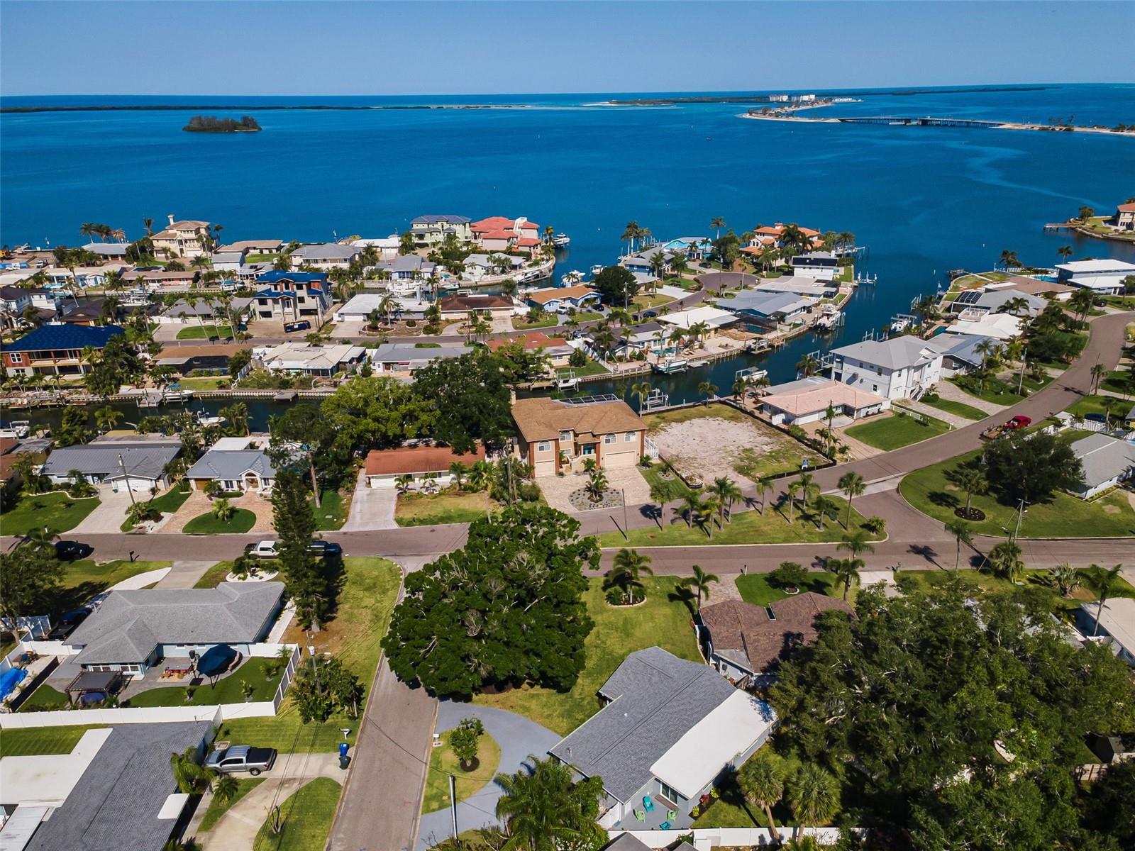 Image 38 of 55 For 94 Nicholas Drive