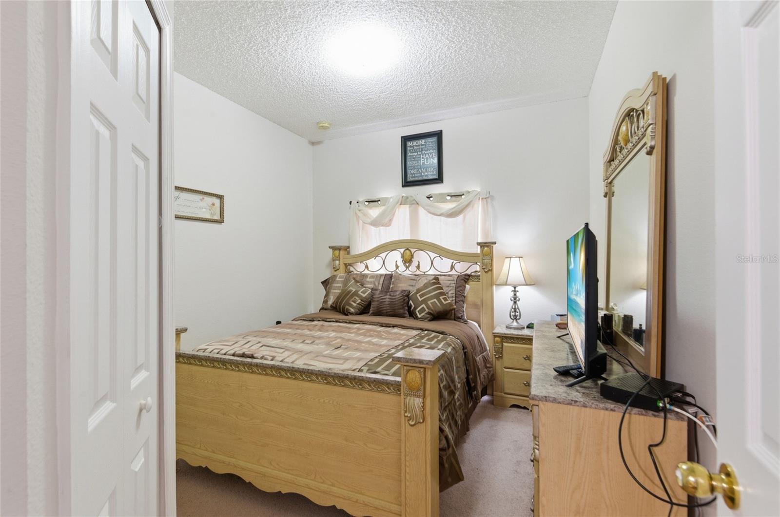 Image 13 of 29 For 27 Inconnu Drive
