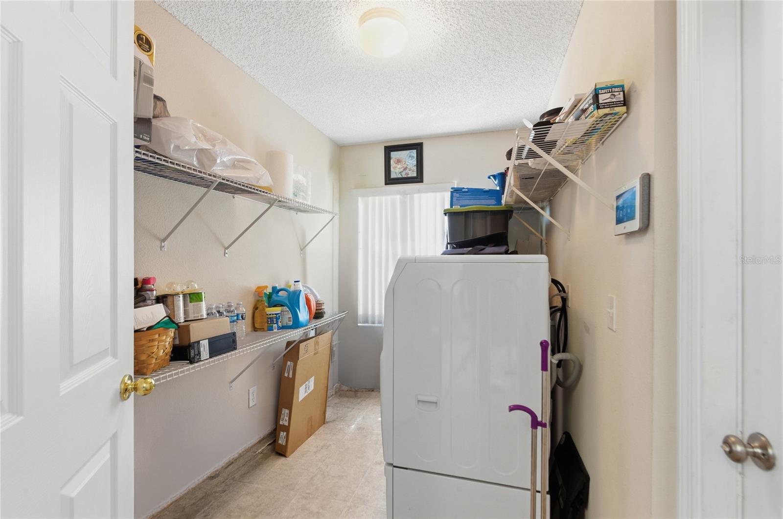 Image 15 of 29 For 27 Inconnu Drive