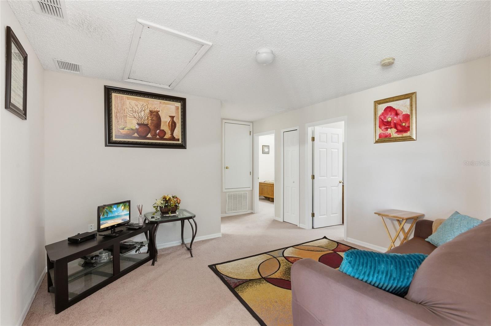Image 16 of 29 For 27 Inconnu Drive