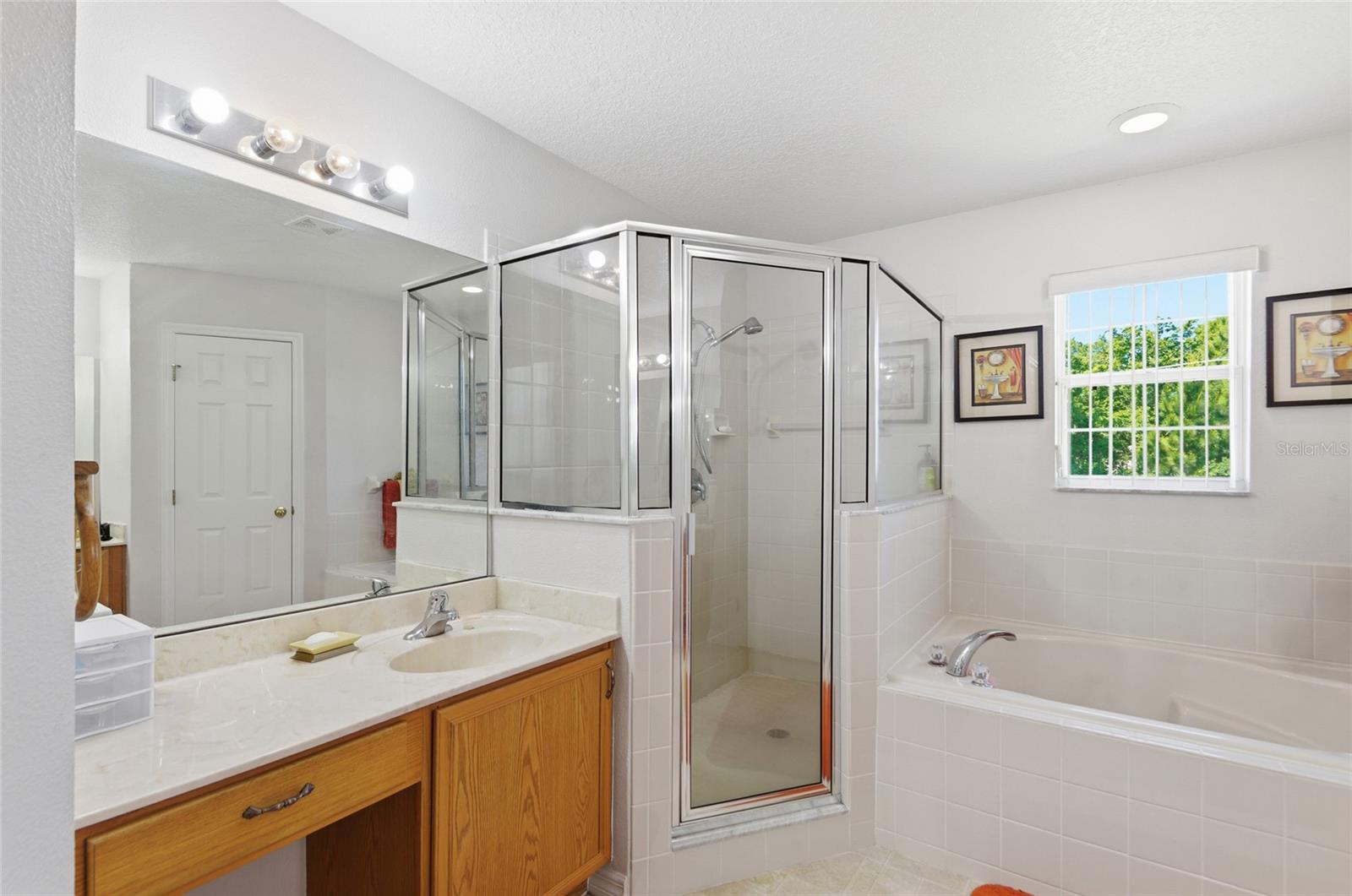 Image 19 of 29 For 27 Inconnu Drive