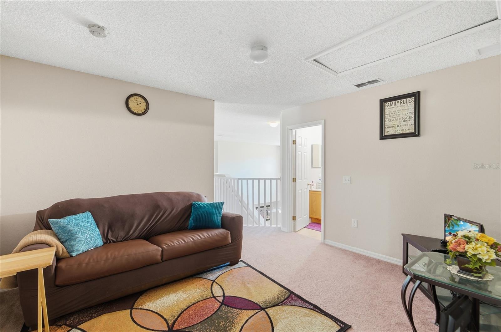 Image 26 of 29 For 27 Inconnu Drive