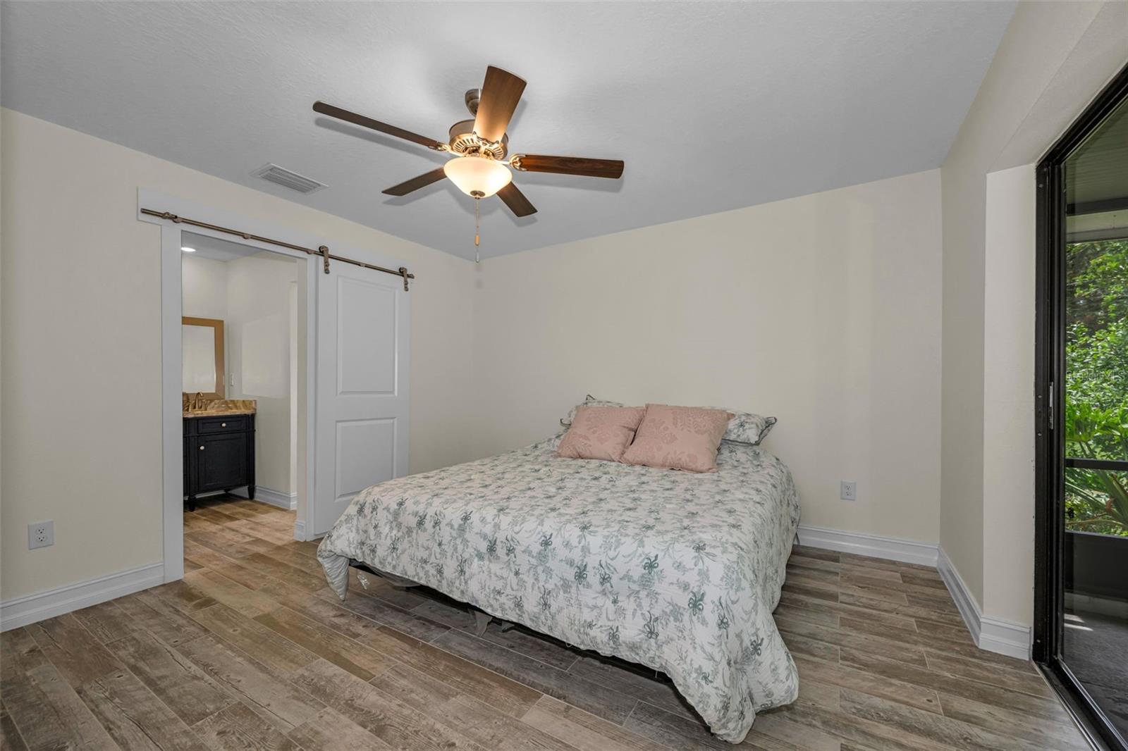 Image 23 of 61 For 21823 Shamu Drive