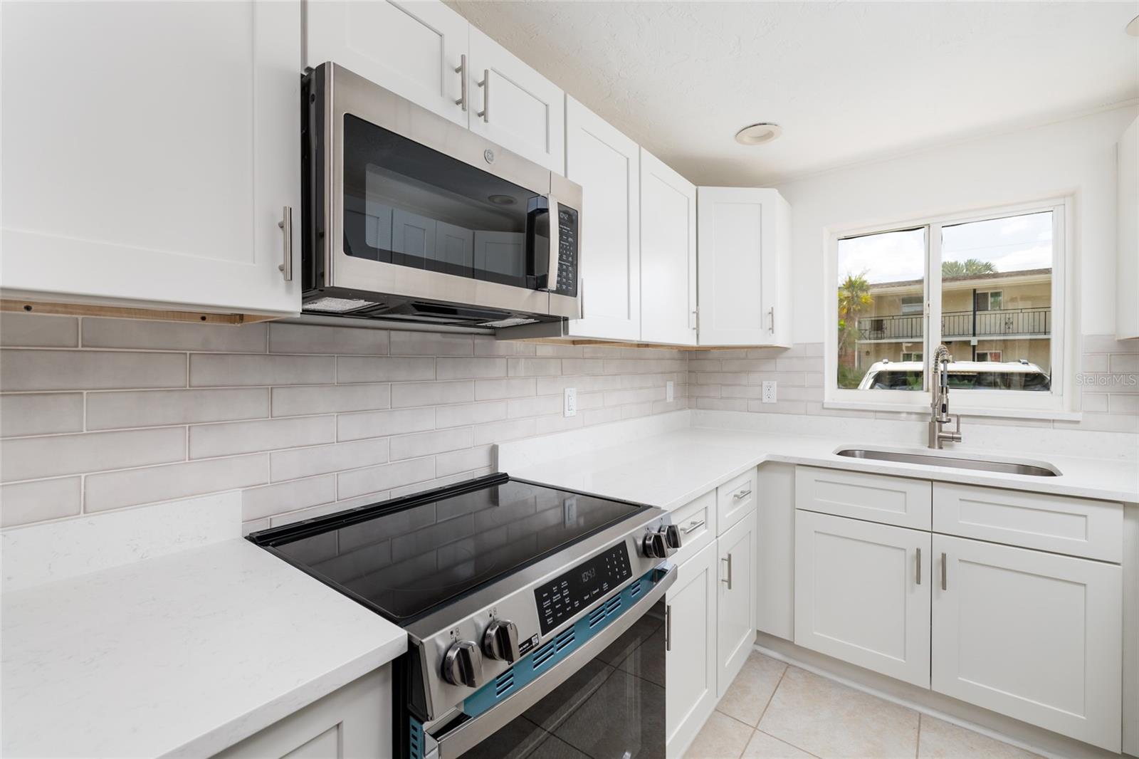 Image 16 of 48 For 4550 Overlook Drive Ne 154